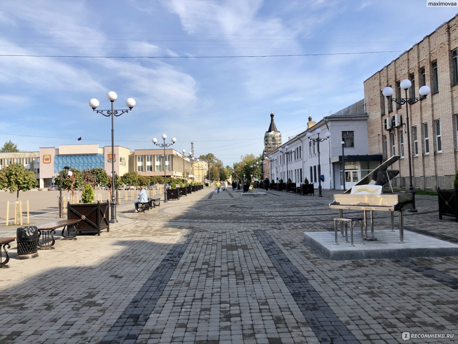 Город Луга площадь