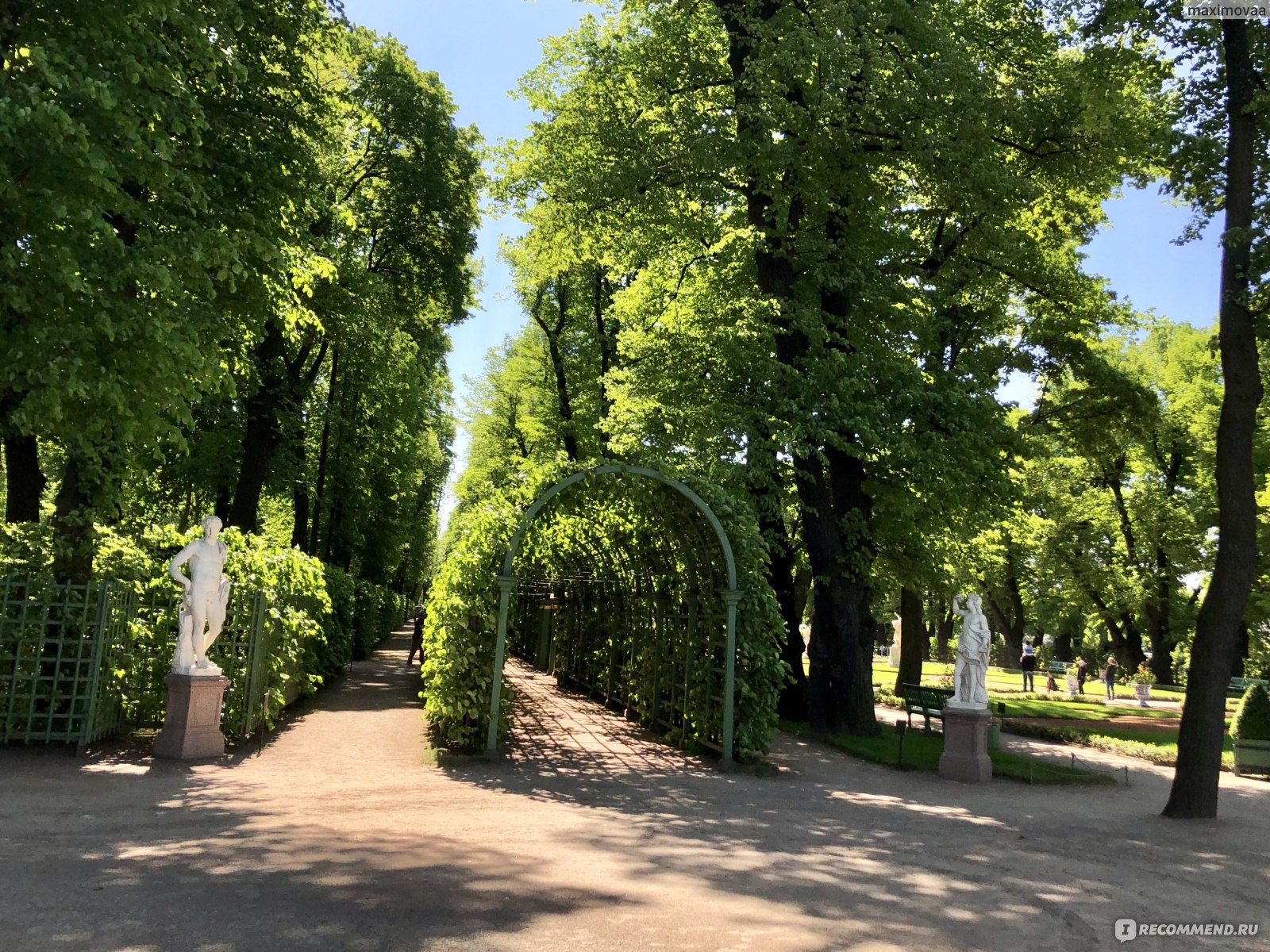 Памятнике садово-паркового, ландшафтного зодчества Санкт-Петербург