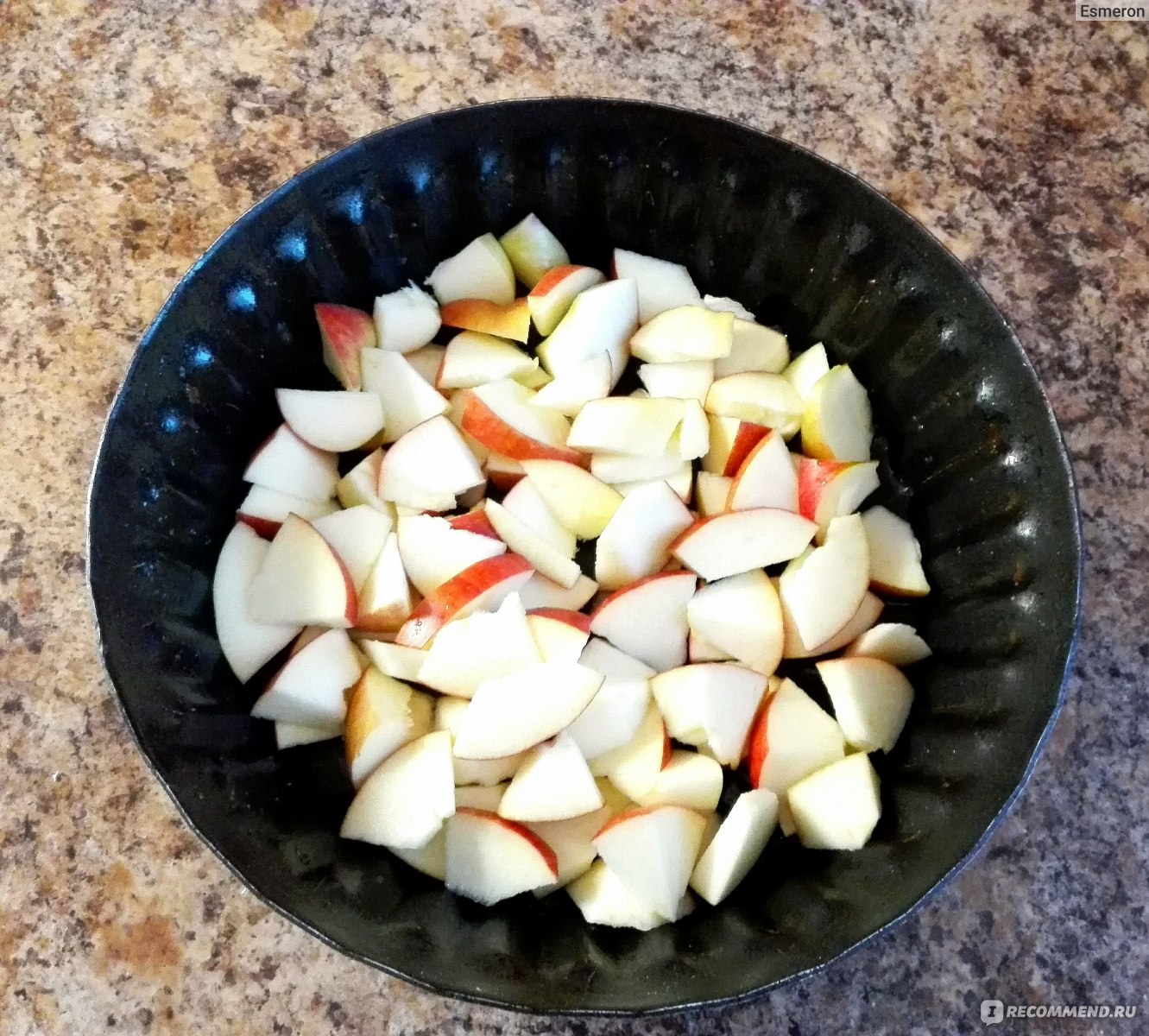Простой рецепт шарлотки с яблоками