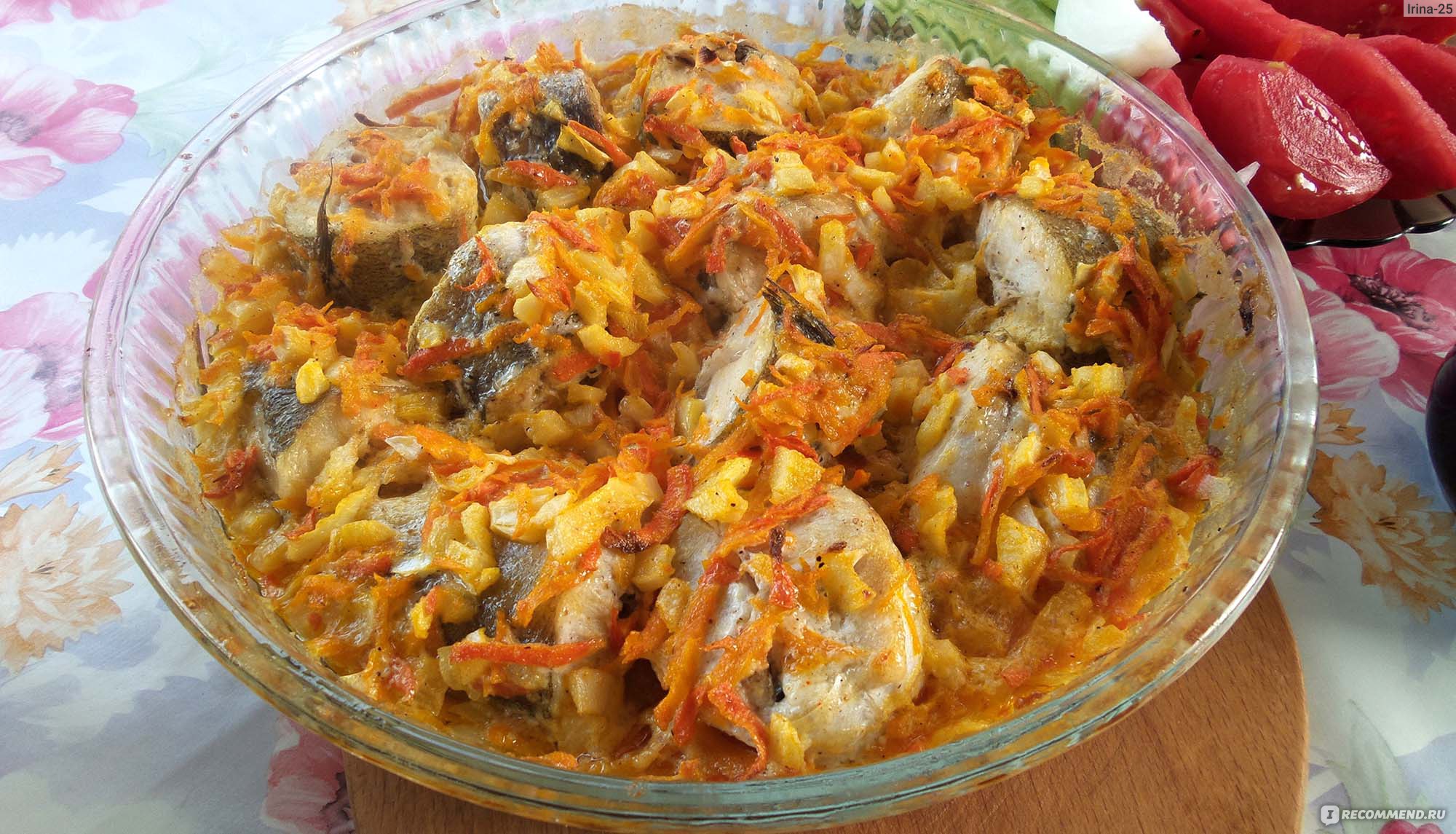 Рыба, запеченная с овощами