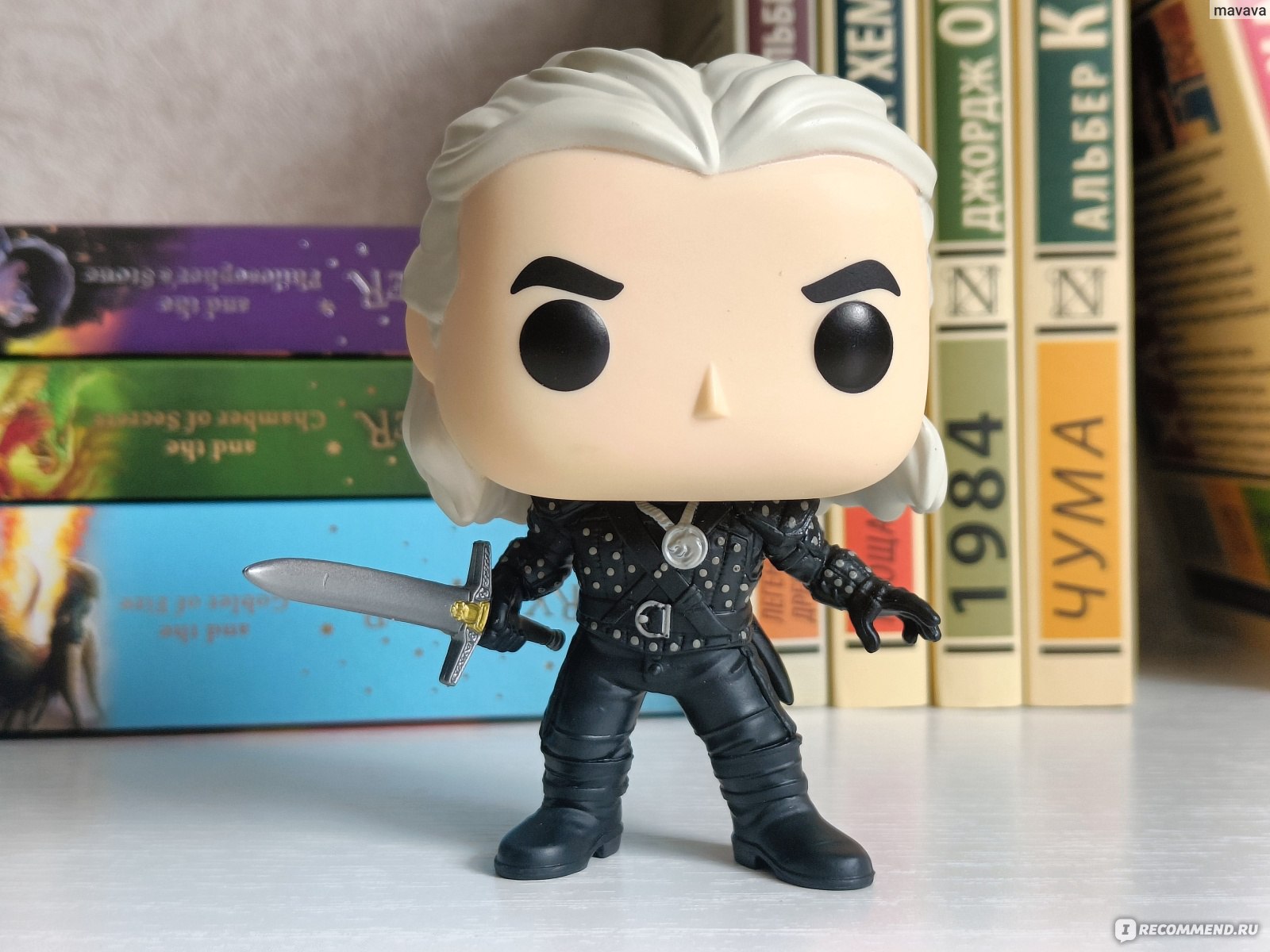 Фигурка Funko Pop! Television The Witcher Geralt - «На третьем десятке  начать собирать Фанко? А чё б нет? Фигурка сериального Геральта» | отзывы