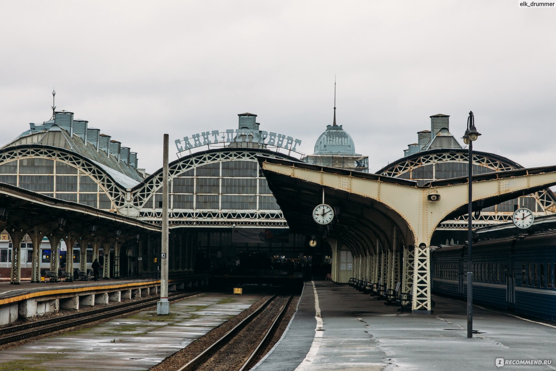 Витебский ЖД вокзал в Санкт-Петербурге