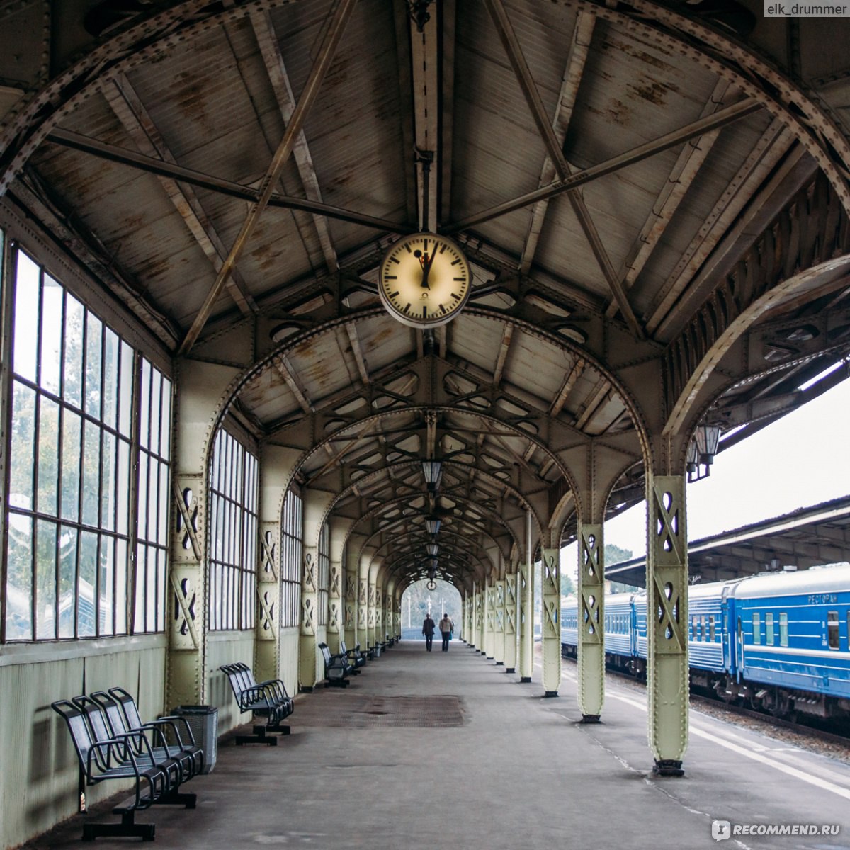 Витебский вокзал перрон