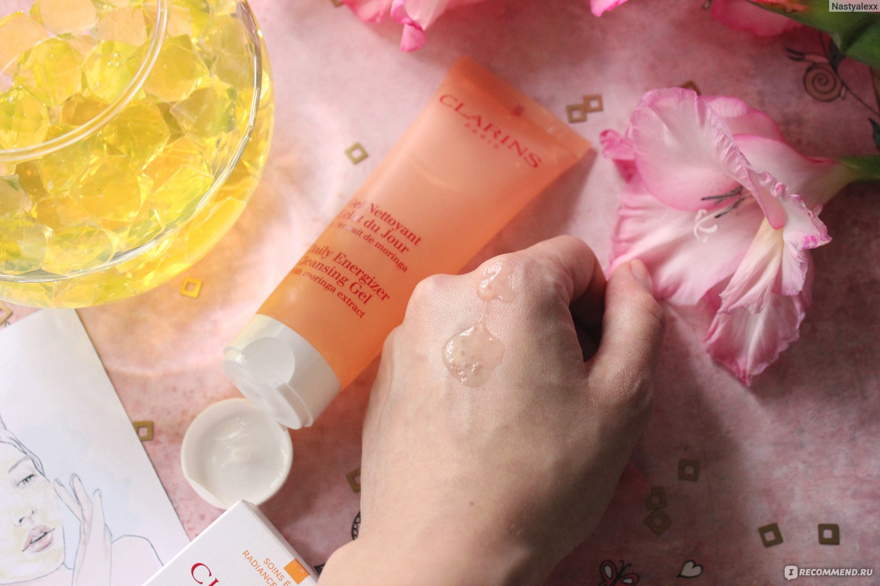 Clarins гель для душа. Гель для умывания кларанс. Кларанс гель очищающий.