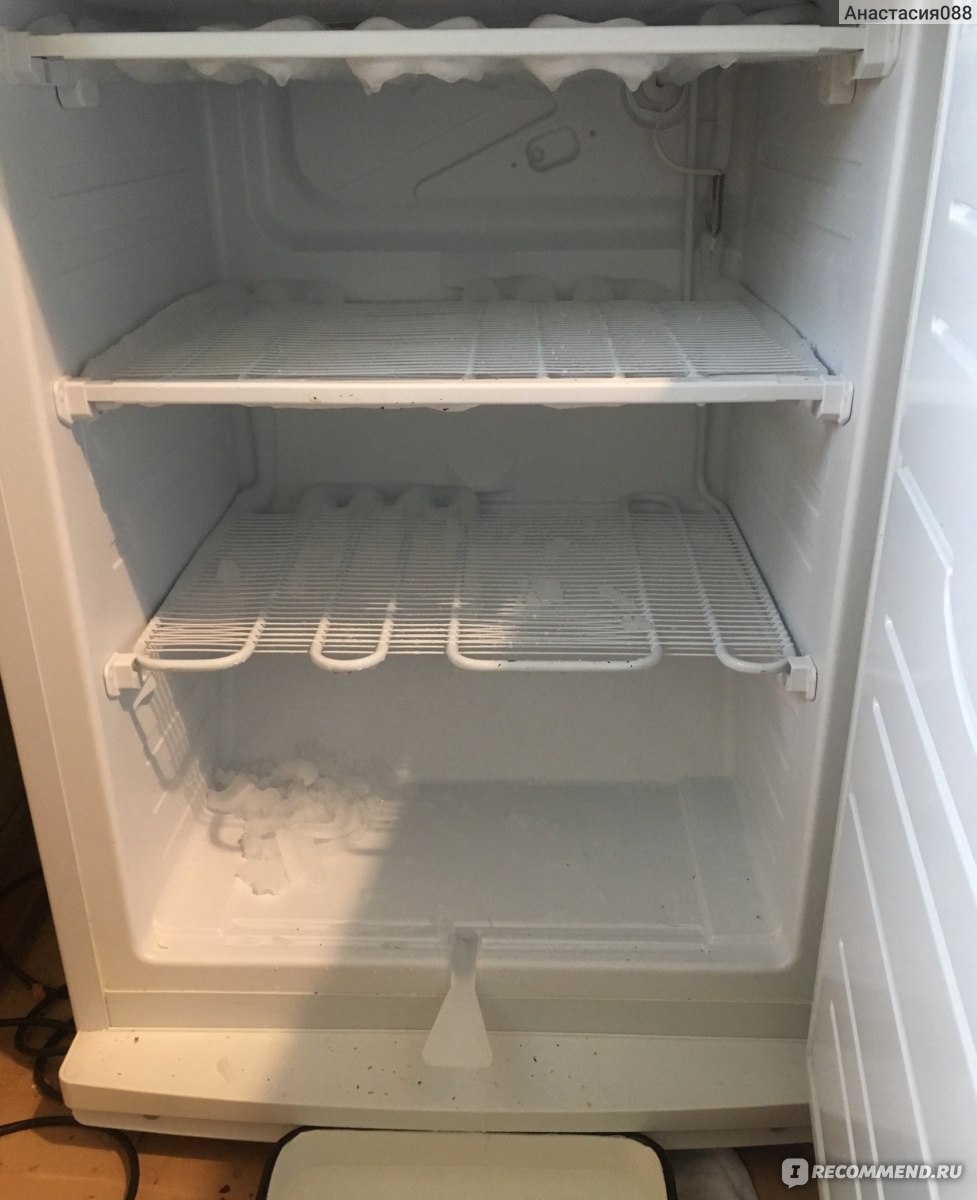 Размораживается холодильник Атлант двухкамерный