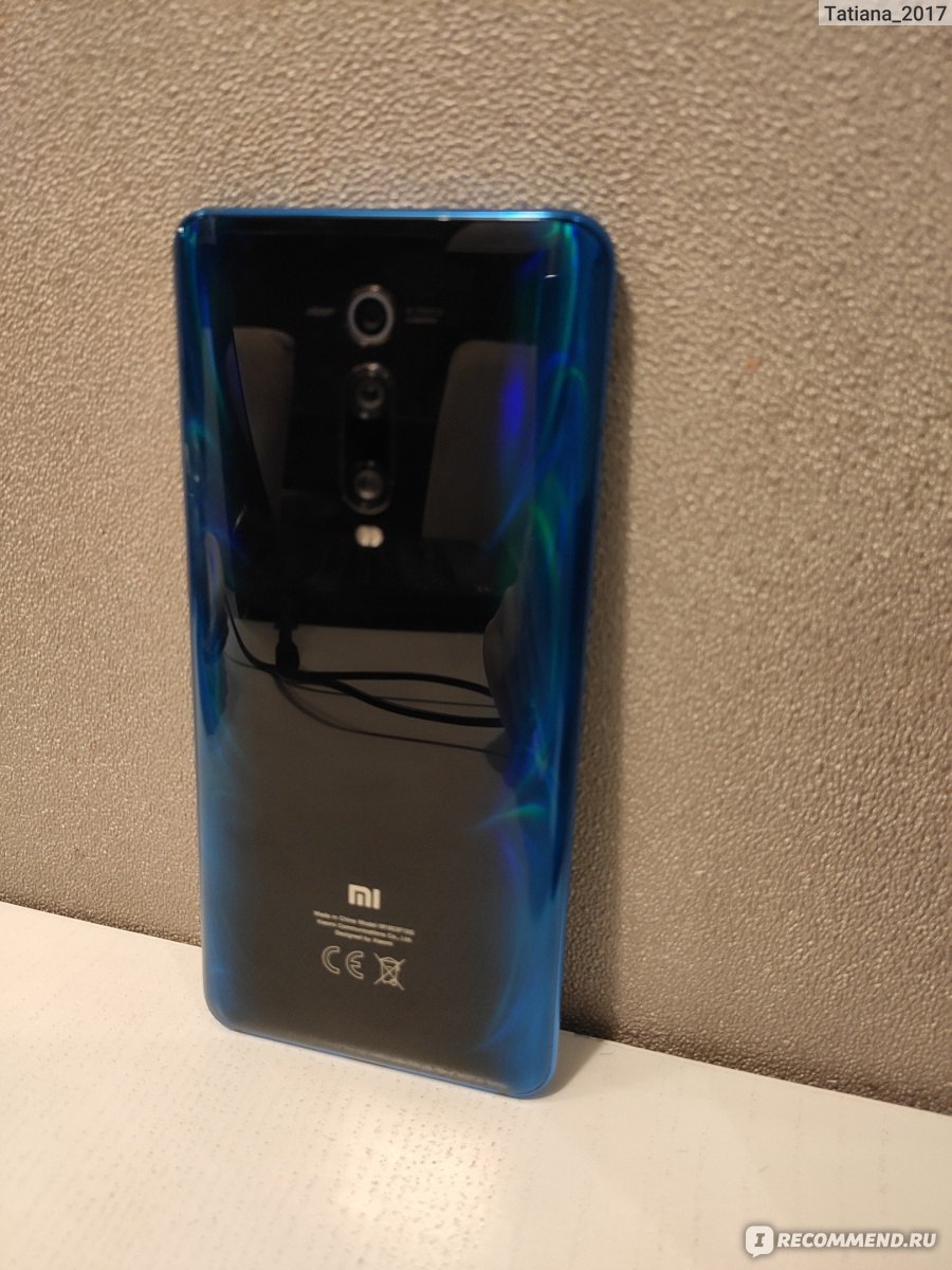 Мобильный телефон Xiaomi Mi 9T - «Mi 9T это целый мир новых возможностей,  стильный дизайн и потрясающие фото. Хожу уже пол года и никаких нареканий.»  | отзывы