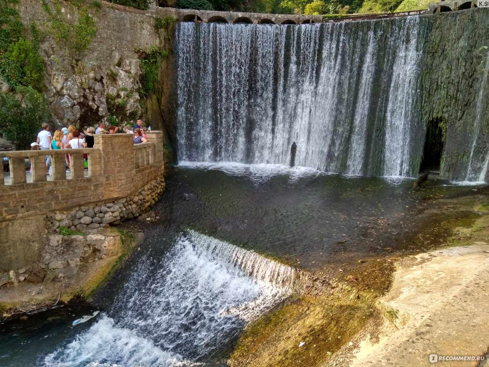 Новоафонский водопад и его достопримечательности