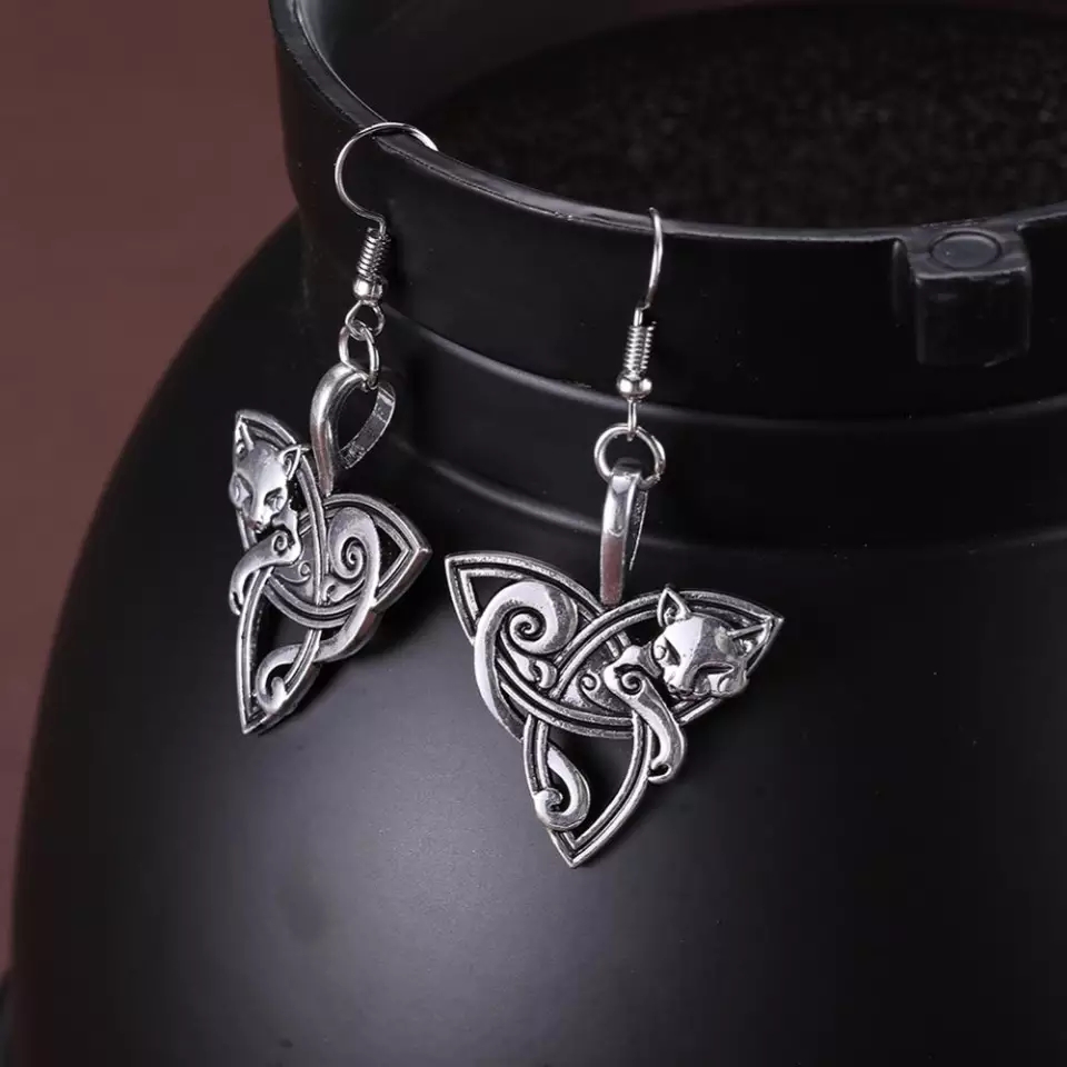Серьги Aliexpress Dawapara Viking Fox Triquetra Fenrir Animal Pendant Drop Earring Men Fashion Jewelry Supernatural Amulet Knot earring фото