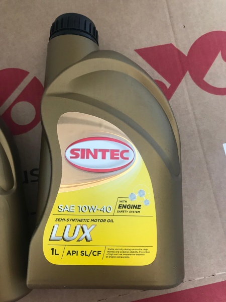 Моторное масло SINTEC Lux SAE 10W-40  фото