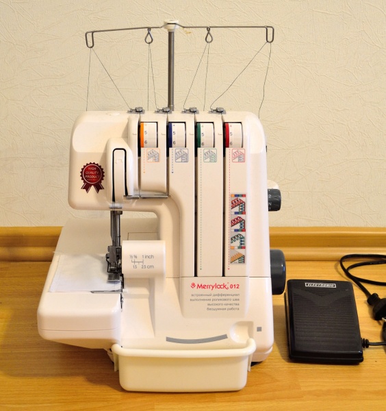 марка хорошего оверлока. меррилок 007. оверлок sewing machine yamata. оверлок bernina bernette. оверлок ягуар gt 990.