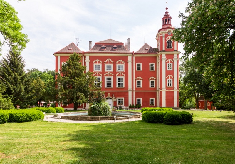 Порка розгами на лавке