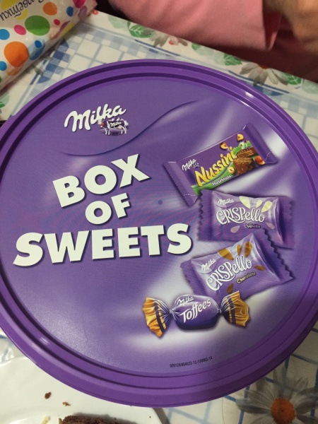 Конфеты Milka Box of sweets ( коробка сладостей ) - «Огромная коробка ...