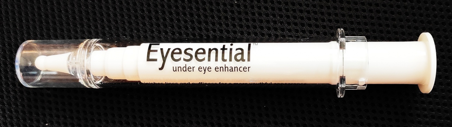 Гель для лица Eyesential Under eye enhancer фото