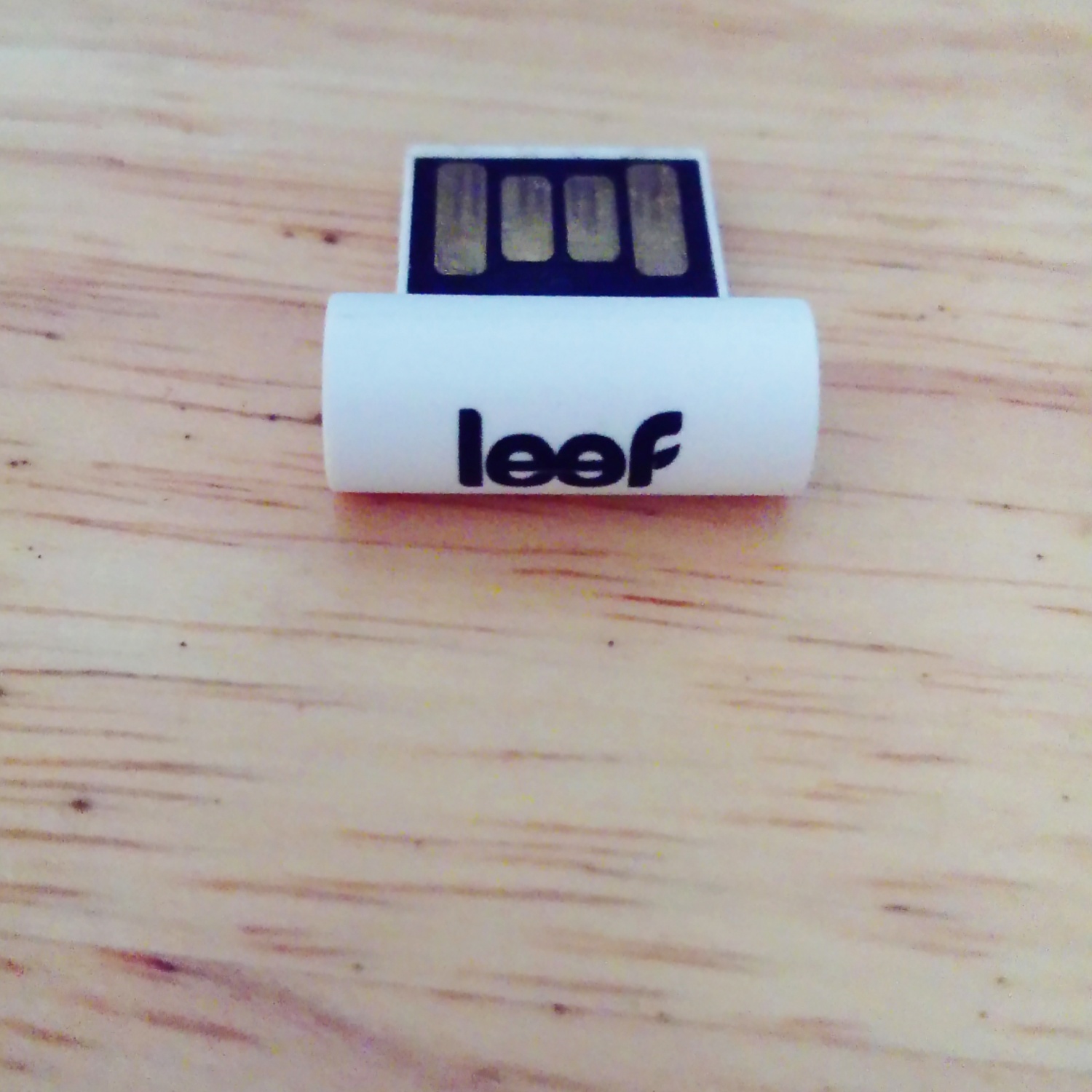 USB флешка Leef Surge 32Гб фото