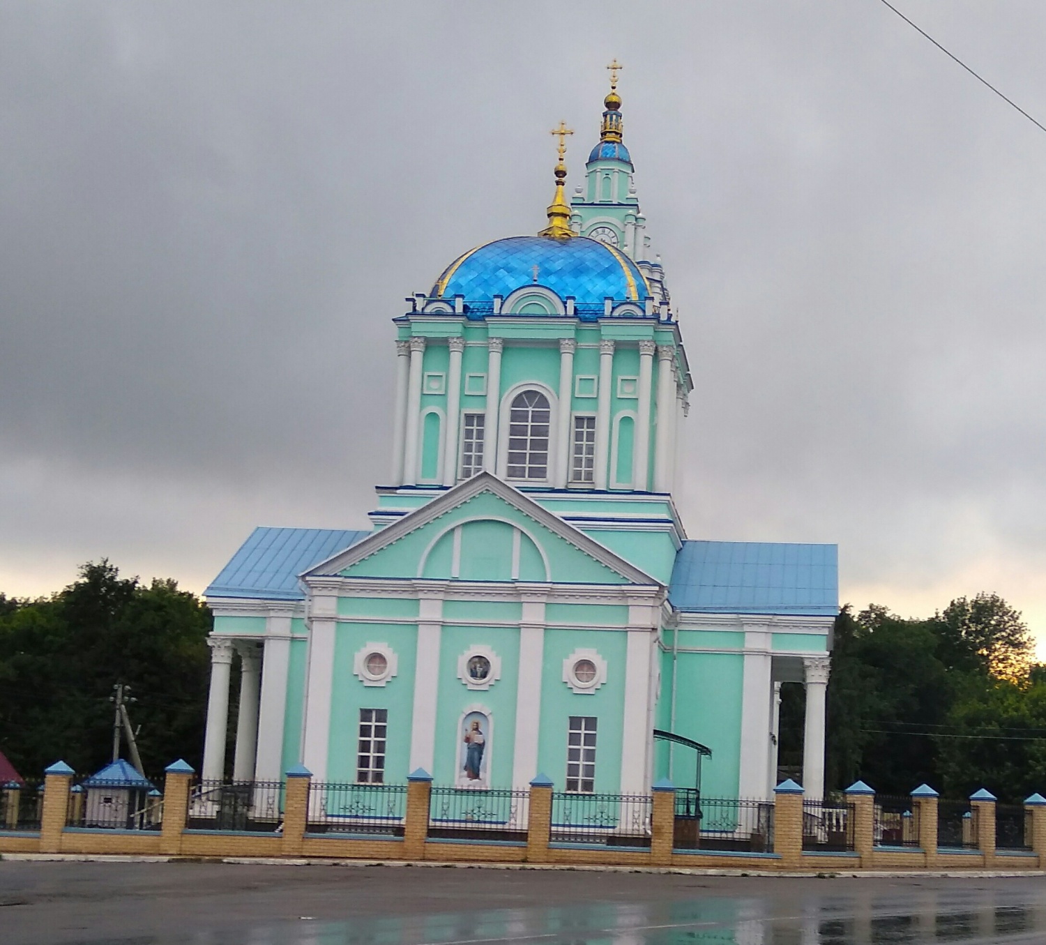 Липецкая обл усмань. Усмань Липецкая область. Усмань город в Липецкой. Городское поселение город Усмань. Никольский храм город Усмань.