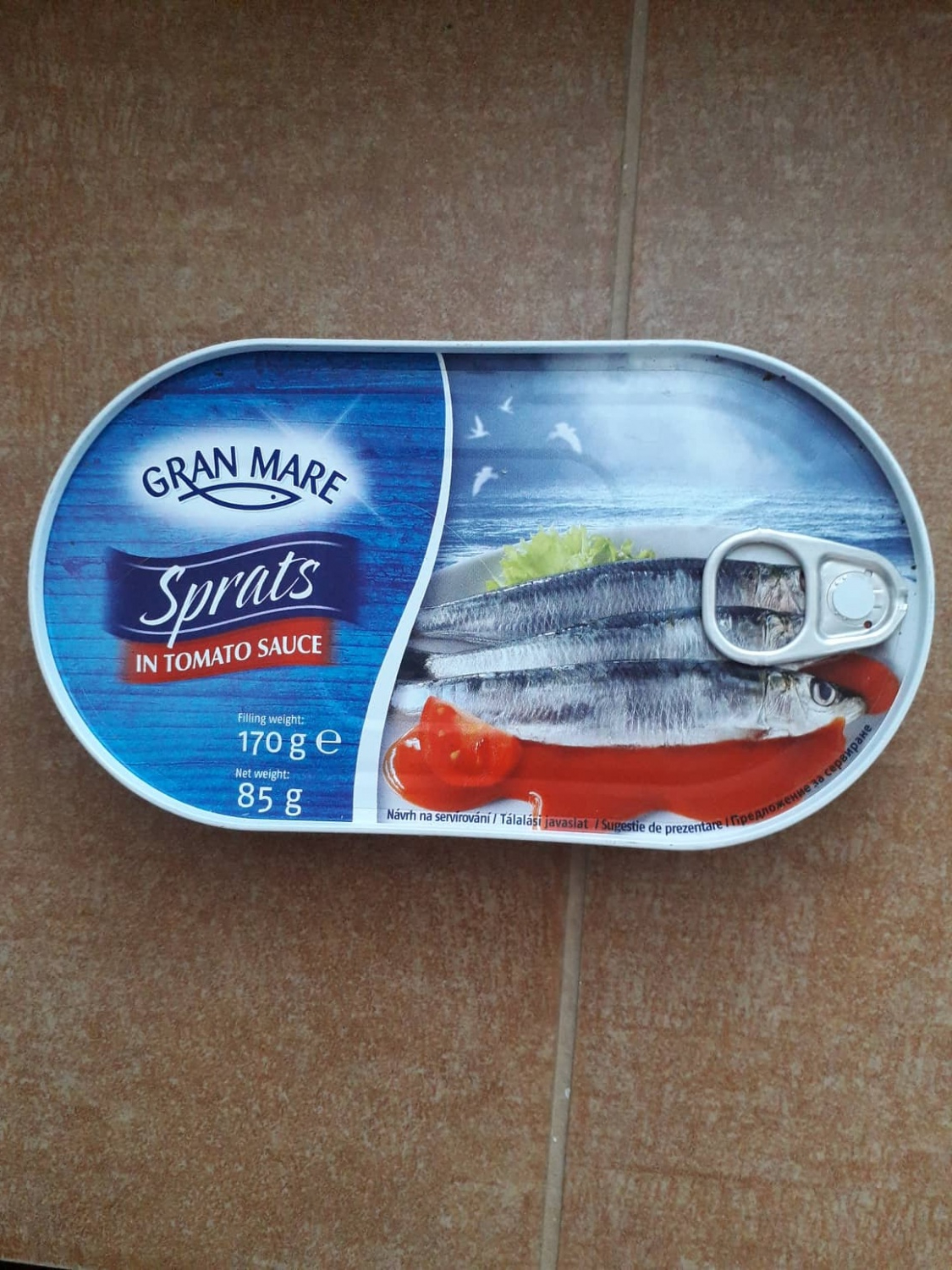 Шпроты в томатном соусе Gran Mare Sprats in tomato sause - «С черным хлебом  ням-ням» | отзывы