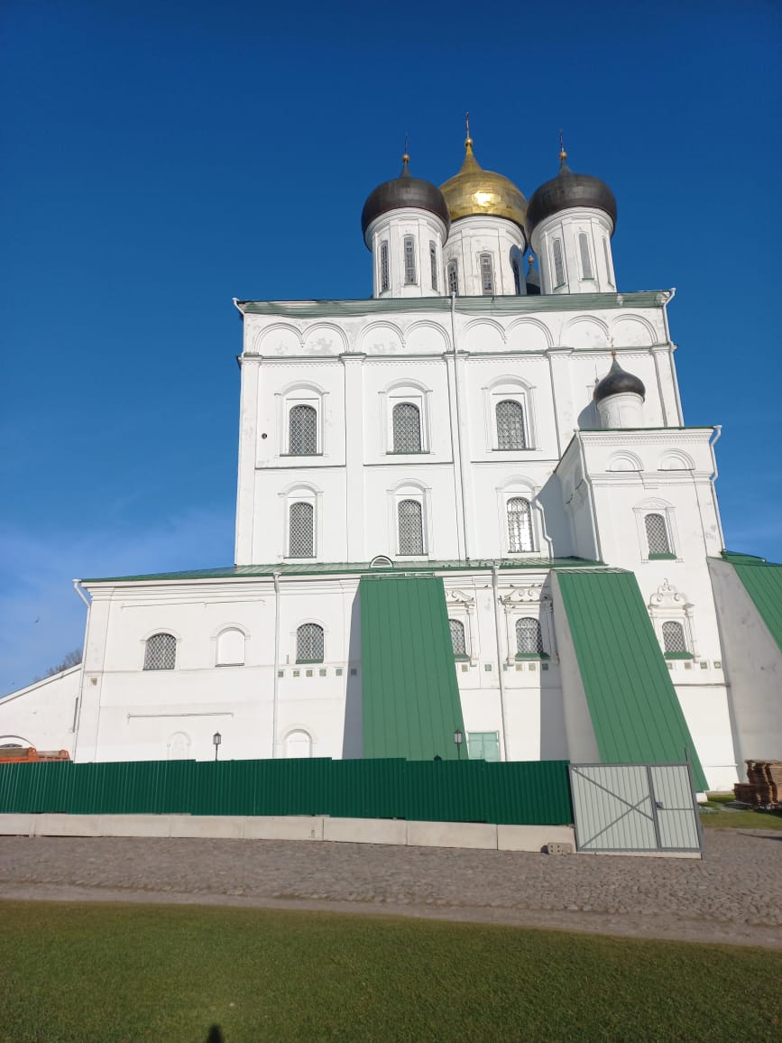 Свято-Троицкий кафедральный собор города , Псков - «Очень красивый собор в  сердце Псковских земель » | отзывы