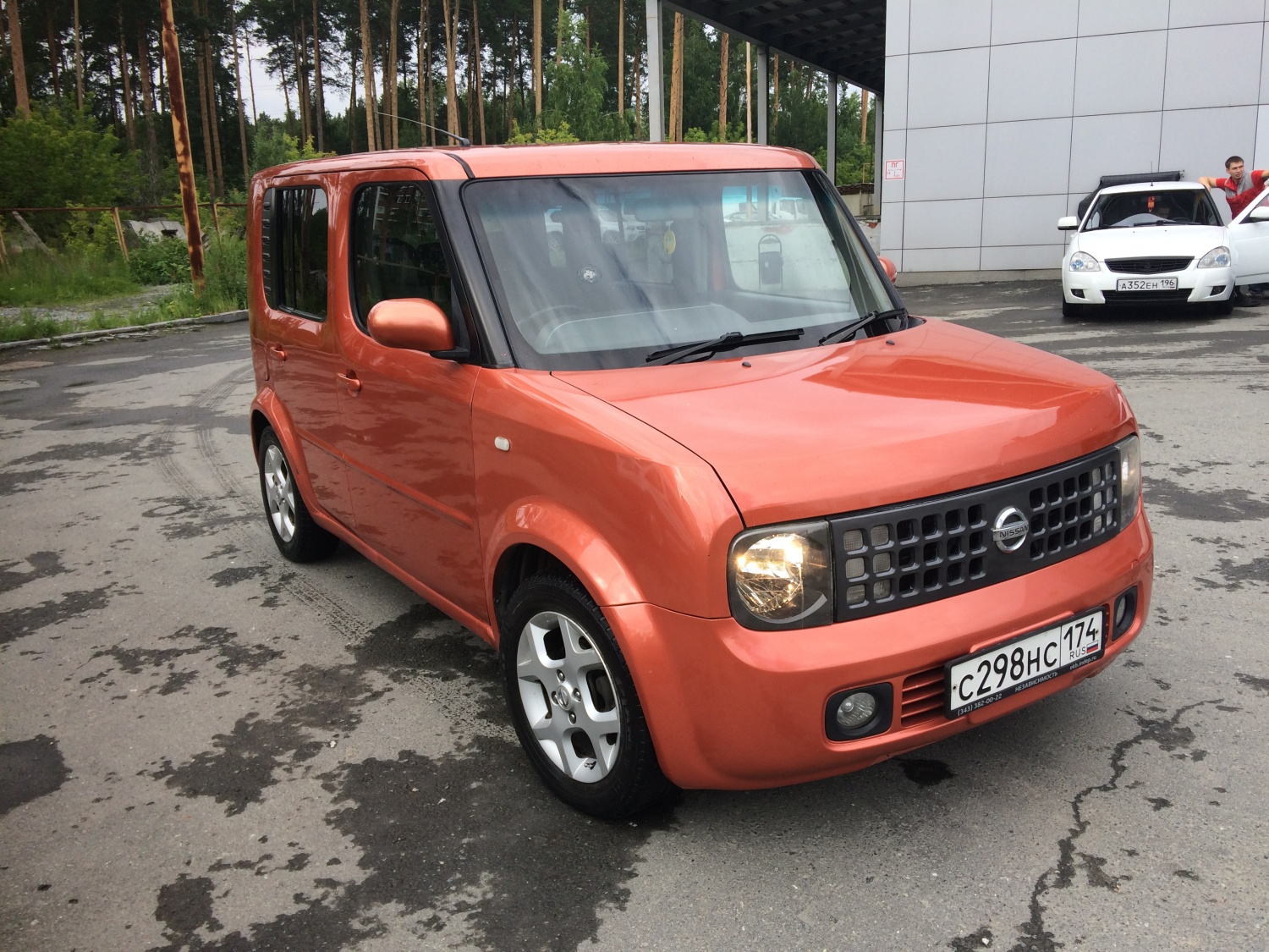 nissan cube 2002