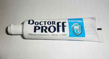 Зубная паста Doctor PROFF отбеливающая фото