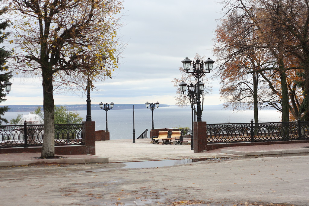 Набережная реки волги фото