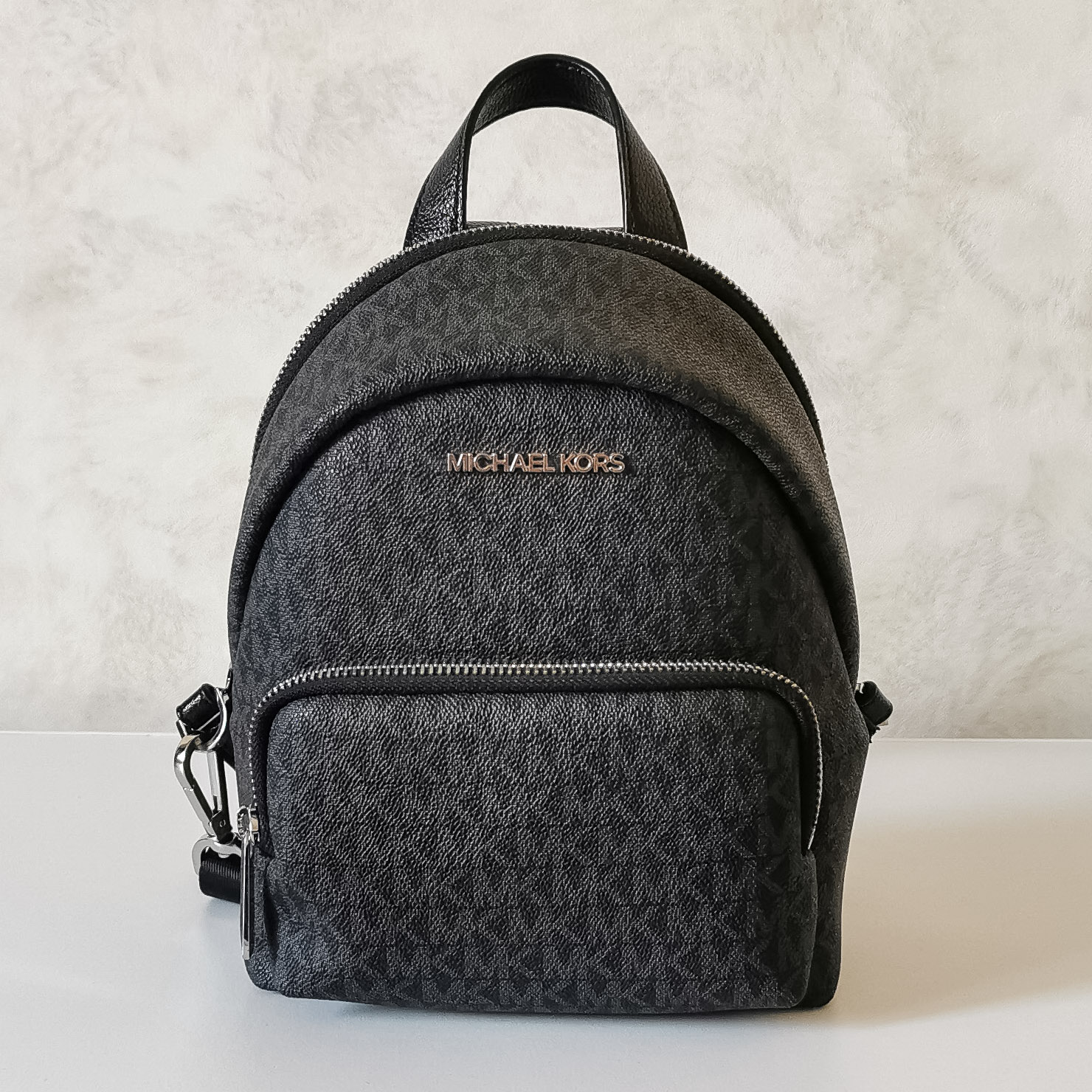 Michael kors best sale black mini backpack