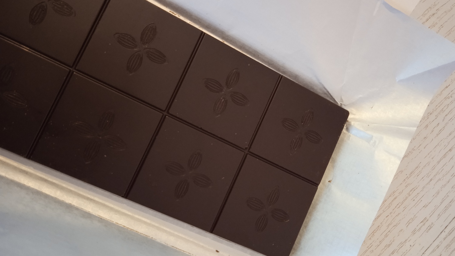 Горький шоколад KDV Smart formula SAY NO TO SUGAR BE FIT Dark chocolate 70% with mint фото