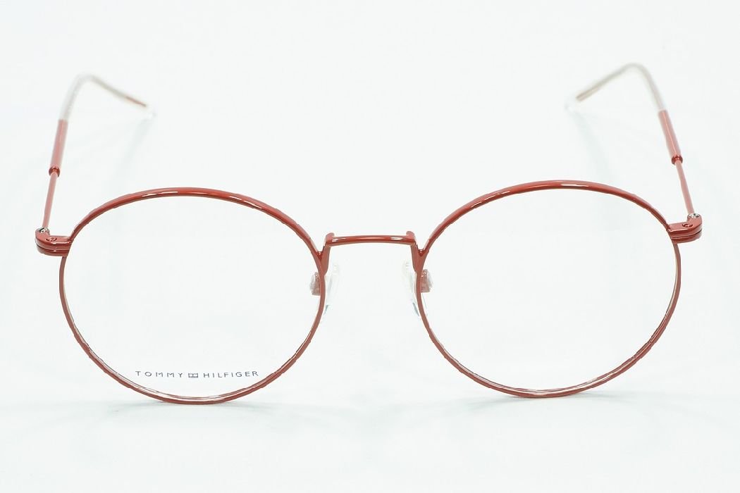 Могут ли очки для зрения быть стильными? 7 крутых моделей