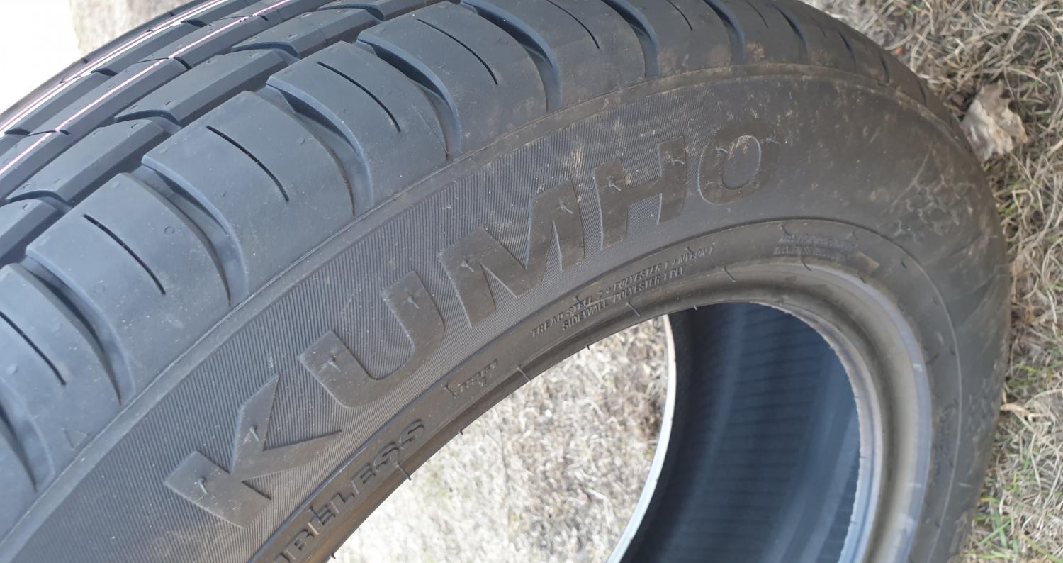 Kumho ECSTA HS51 93V 215 55 16 - «Хорошая резина» | отзывы