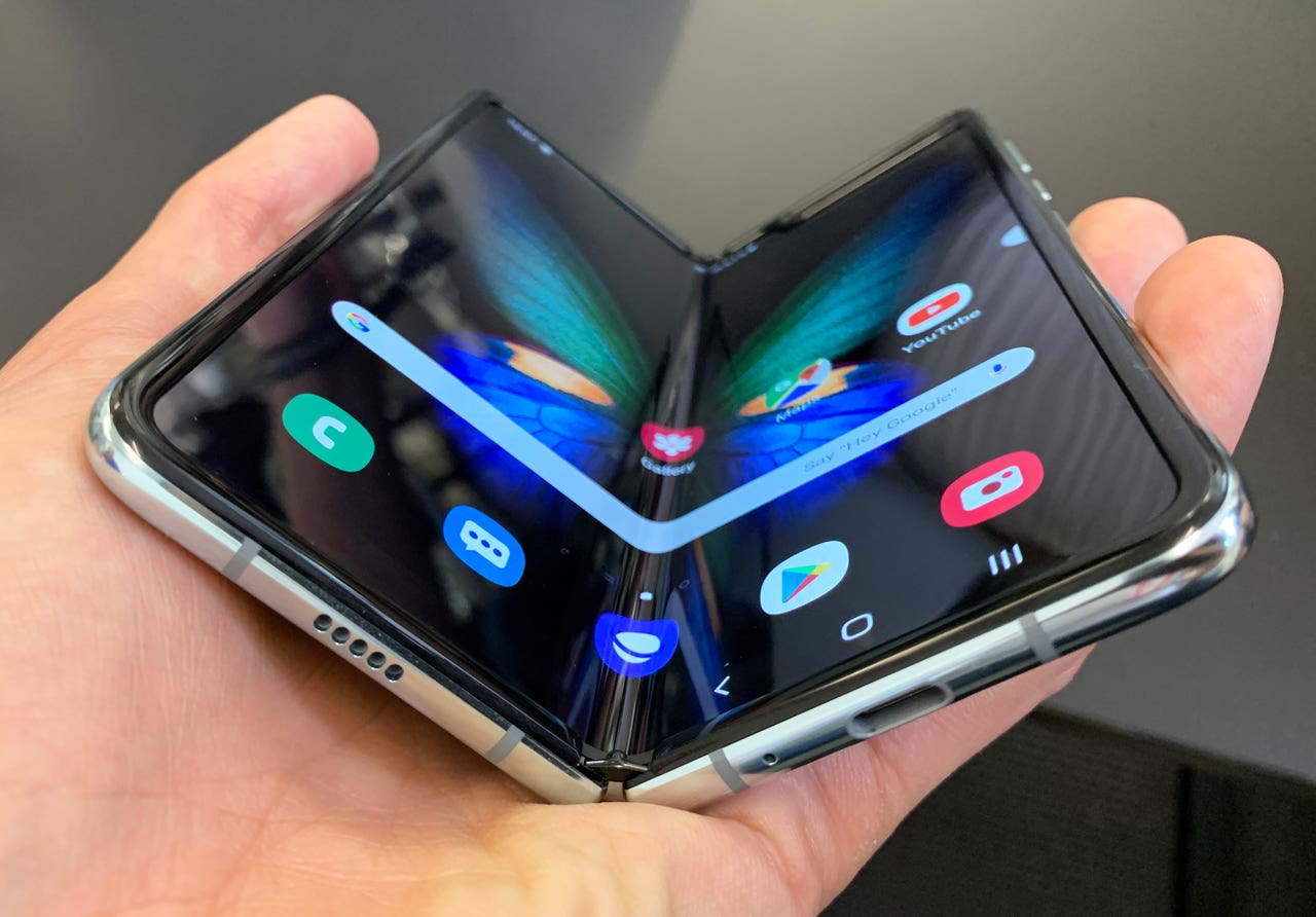 Телефон Samsung Galaxy Z Fold 2 256GB | отзывы