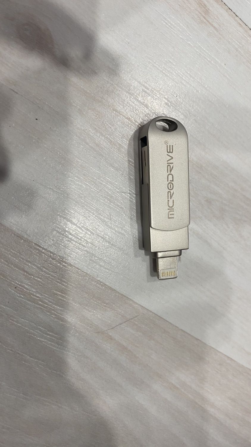 USB флеш-накопитель Micro drive ZH016G0616, USB3.0 Flash Drive 2 IN 1 - « Флешка с алиэкспресс для айфон. Какие нюансы и стоит ли ее вообще покупать»  | отзывы