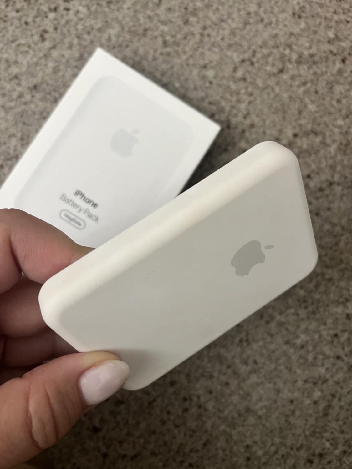Внешний аккумулятор Apple MagSafe Battery Pack - «Прекрасная находка ...