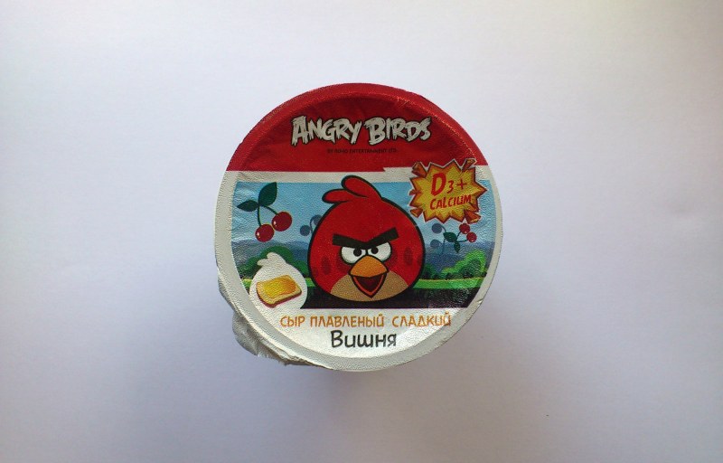Сыр плавленый ООО "Ястро" Angry Birds сладкий со вкусом вишни фото