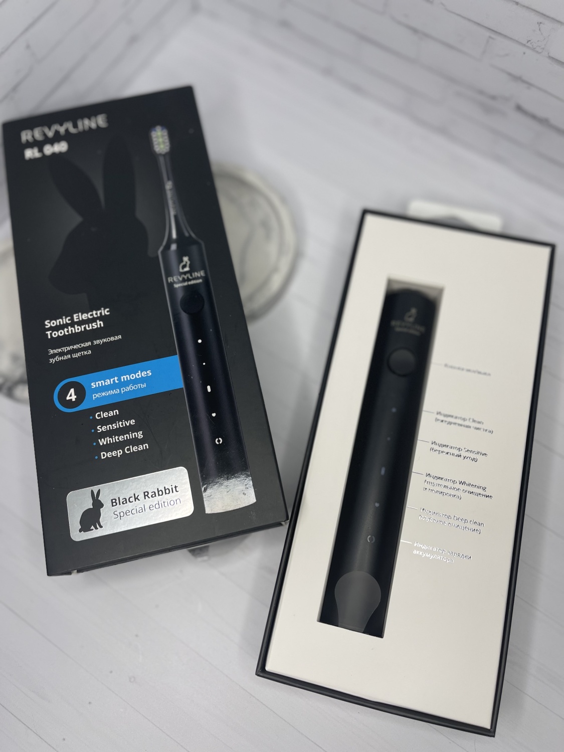 Электрическая звуковая зубная щетка Revyline RL 040 Black Rabbit ...