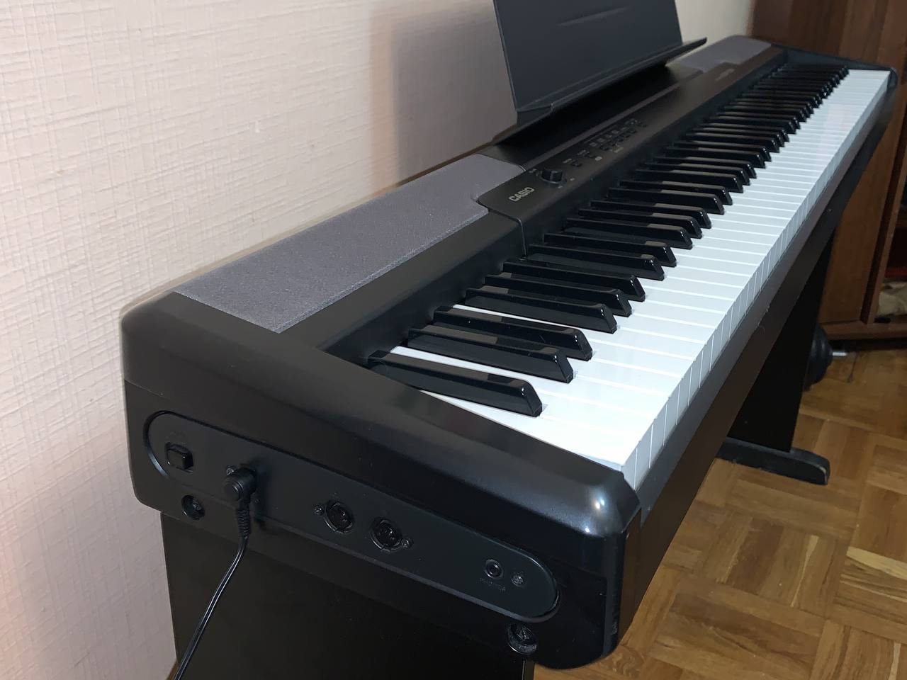 Обновлённое пианино с помощью материалов Aturi Design