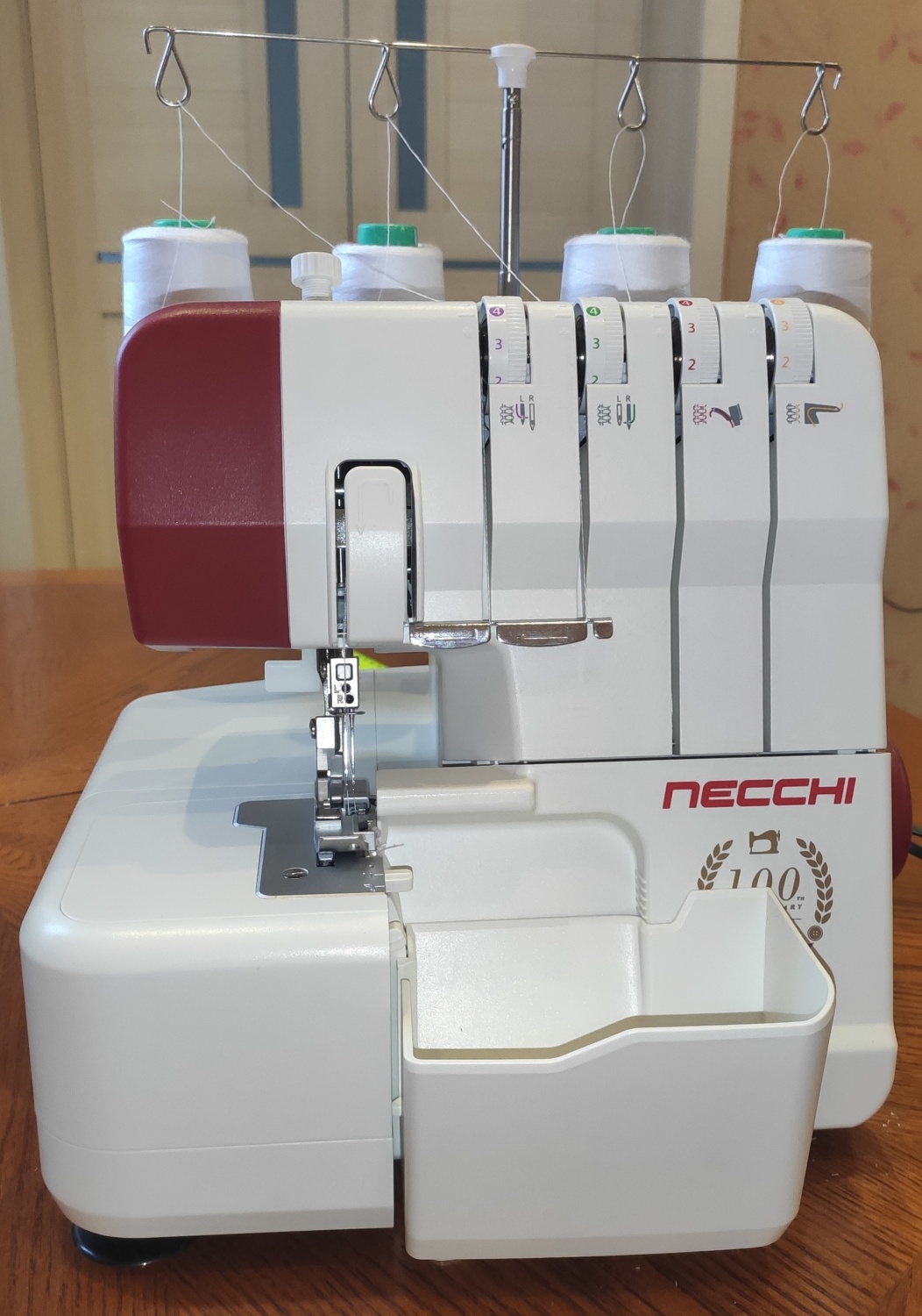 Оверлок Necchi 5248d - «Моя помощница в рукоделии.» | отзывы