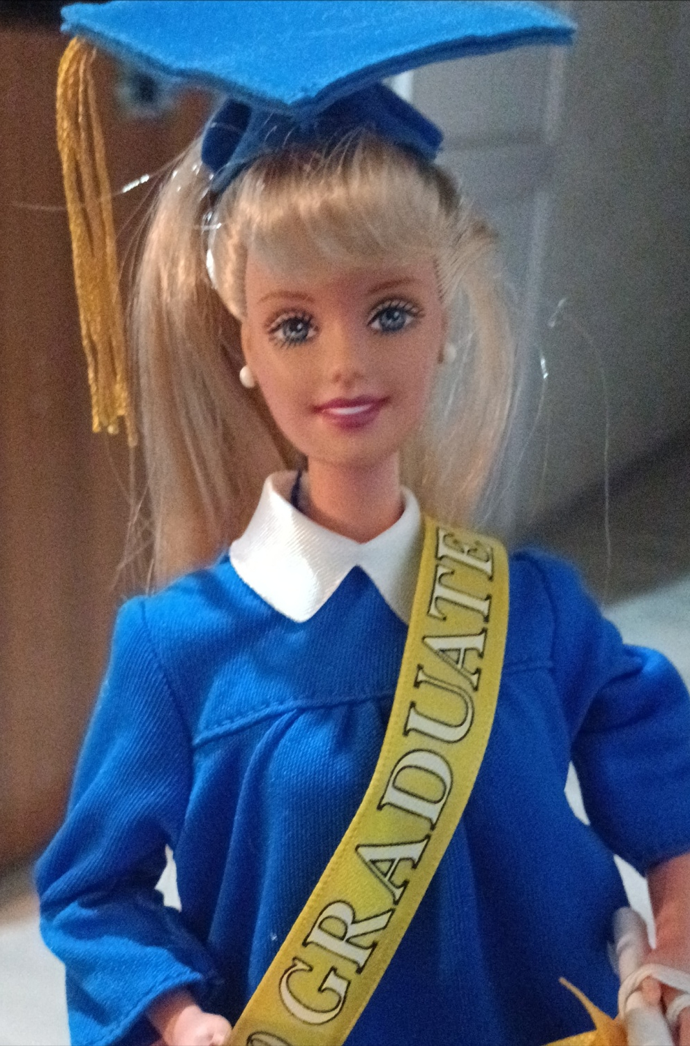 Mattel Кукла Barbie Millennium Grad 2000 - «Мечты  сбываются🪩🎓Коллекционная Барби- выпускница из далёкого 2000 года. » |  отзывы