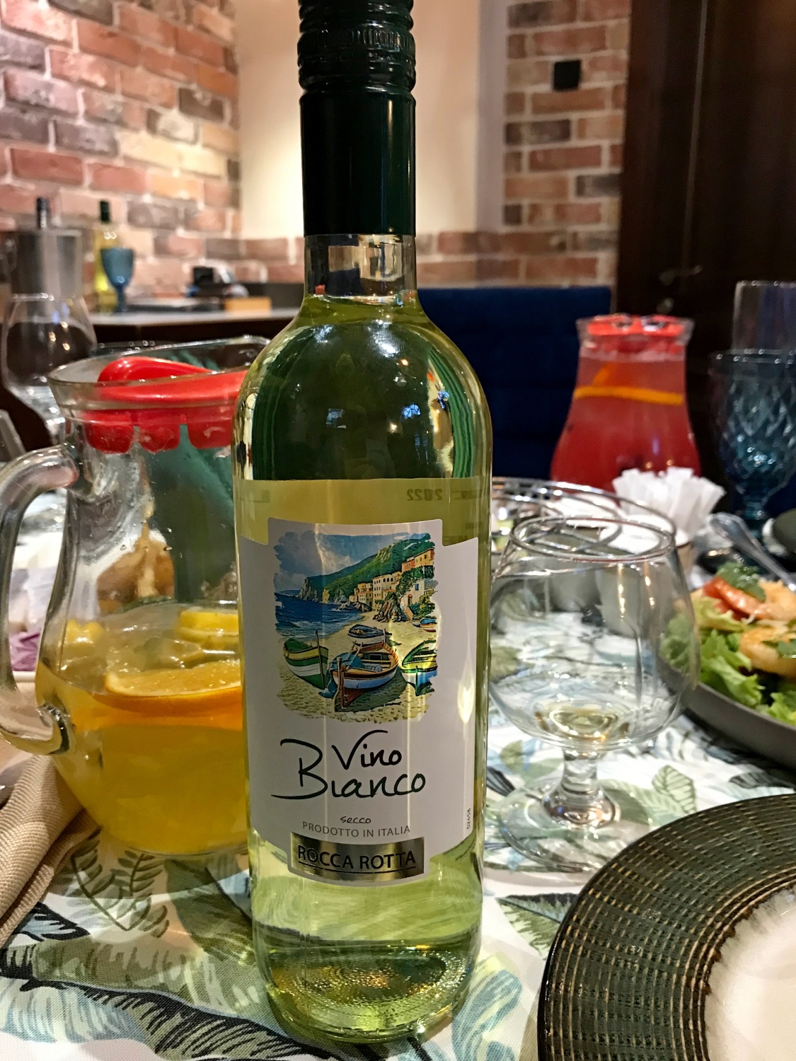 Вино белое сухое Rocca Rotta Vino Blanco - «За деньги не покупать. » |  отзывы