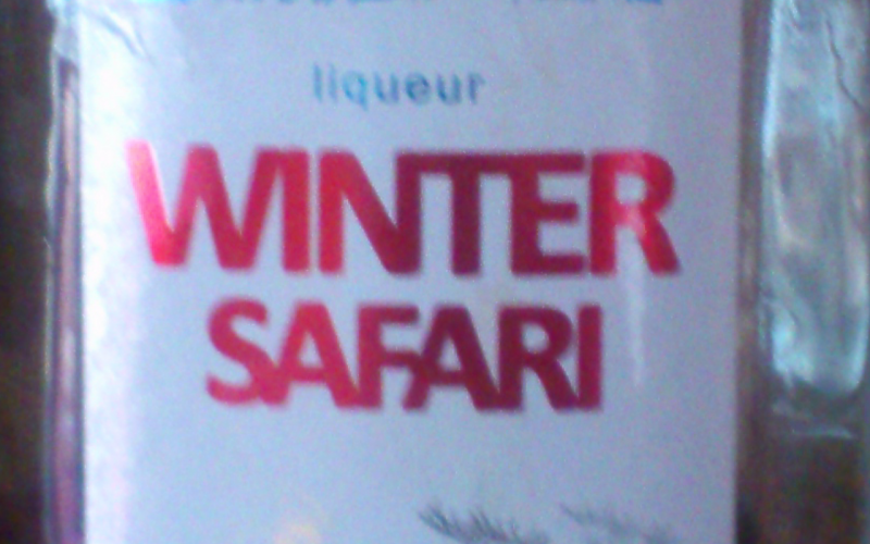 Винтер сафари. Ликер Винтер. Winter Safari Liqueur. Ликер сафари мятный.