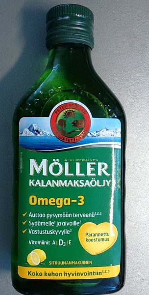 Витамины Moller Omega-3 рыбий жир с лимоном с витаминами  А Д Е 250 мл фото