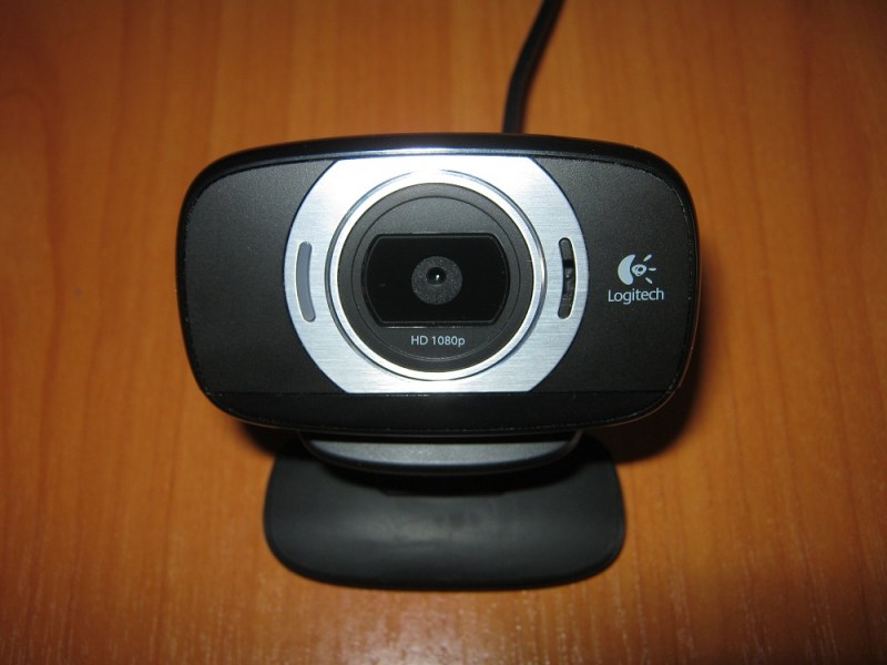 Веб-камера Logitech C615 фото