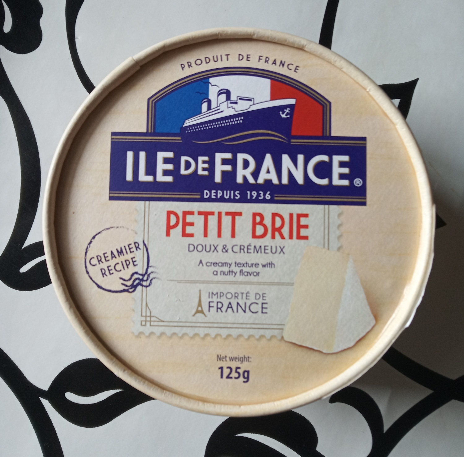 Сыр с белой плесенью ILE de FRANCE Petit Brie | отзывы