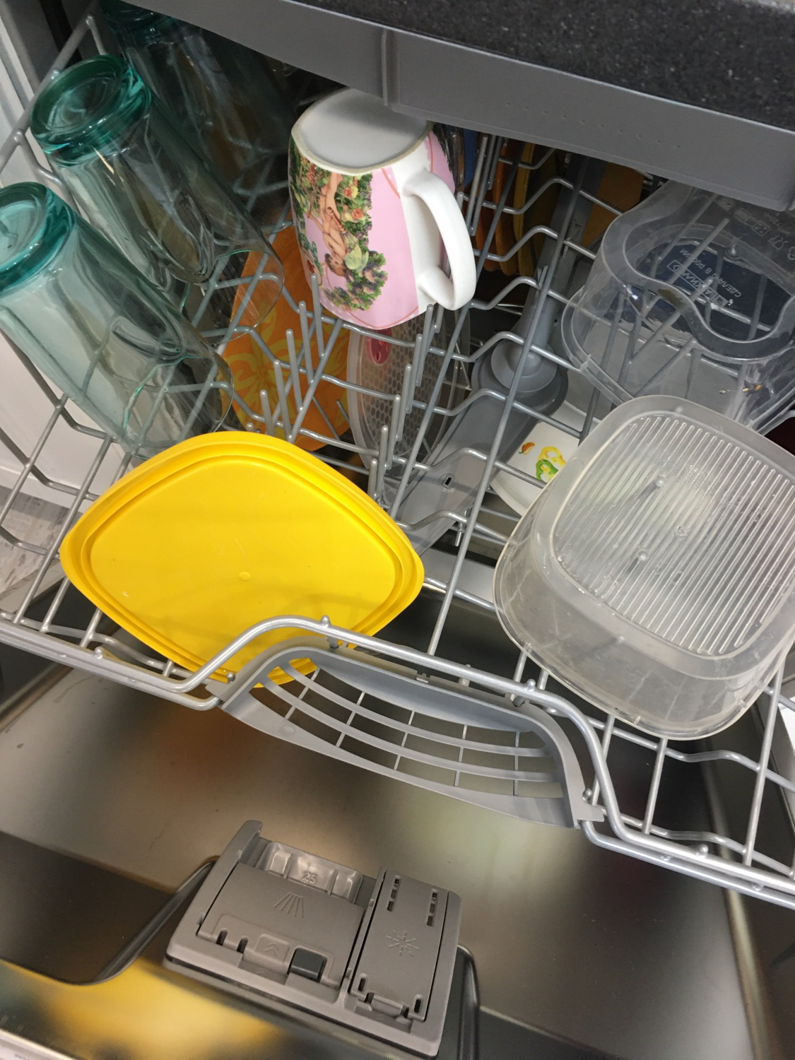 Посудомоечная машина на кухне не встраиваемая