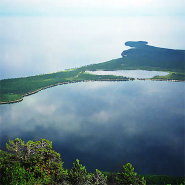 Россия. Слюдянские озера. Иркутская область фото